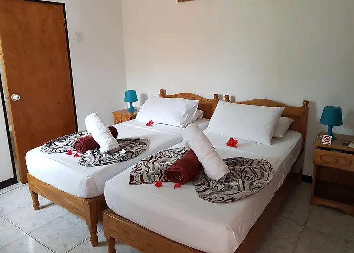 Cove Apartment *