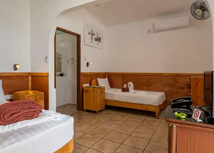 Cove Apartment *